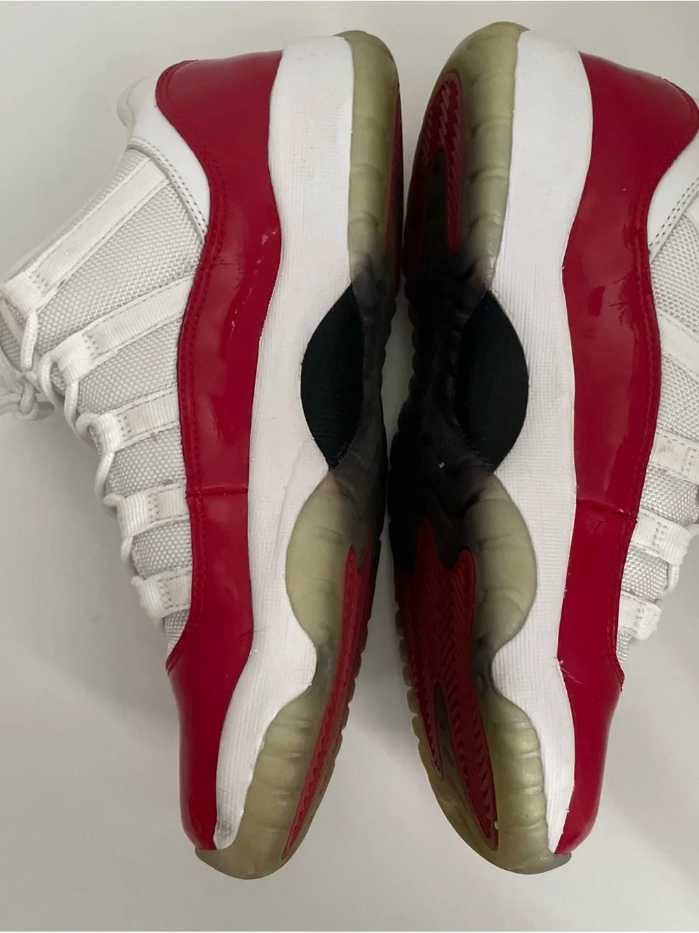 Jordan 11 White and Red Low-Top Basketball Sneakers size 7